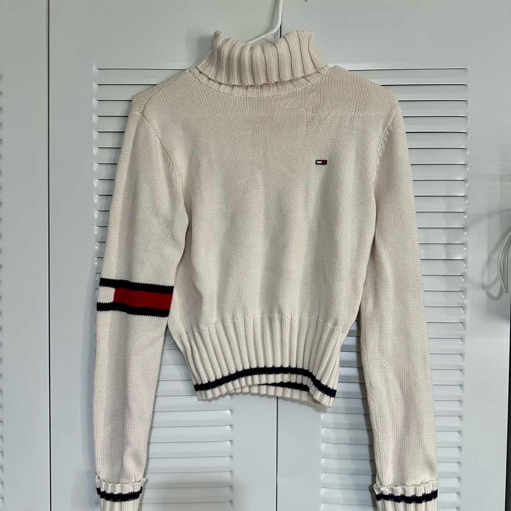 Tommy Hilfiger Vintage Women's Cream Turtleneck Sweater